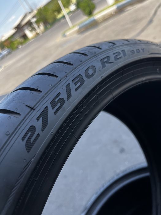 275. 30.  R.21  Pirelli   P. Zero