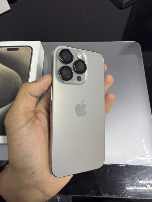 Iphone 15 Pro Silver de 256 Gb