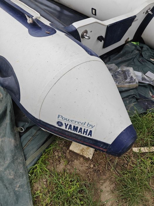 Надуваема лодка Yamaha 360s