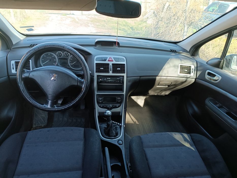 Peugeot 307 2.0HDI дизел на Части