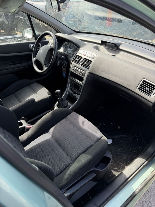 Peugeot 307 SW 1.6 HDI НА ЧАСТИ
