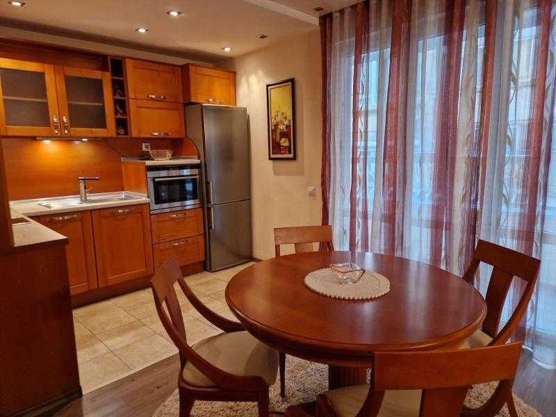 ТОП ИМОТ! Тристаен апартамент в кв. Възраждане