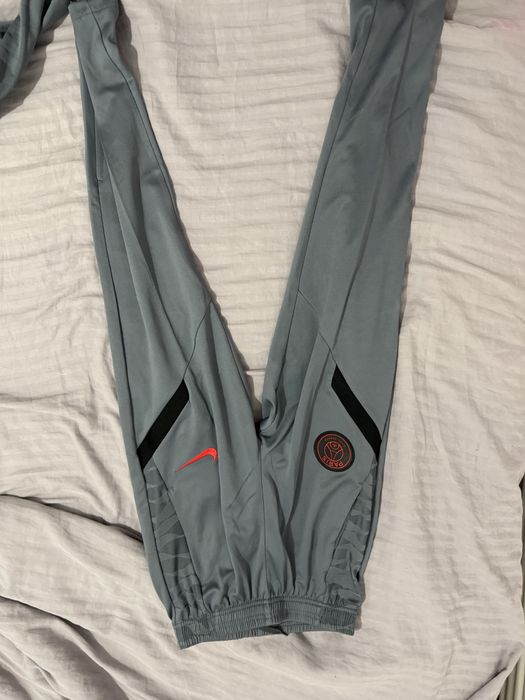 vand pantaloni nike psg