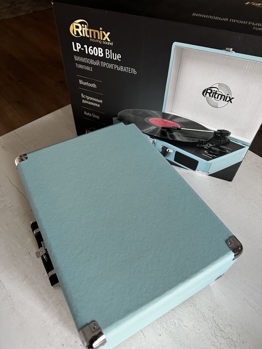 виниловый проигрыватель