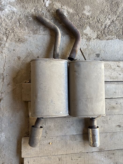 Бачок глушилель