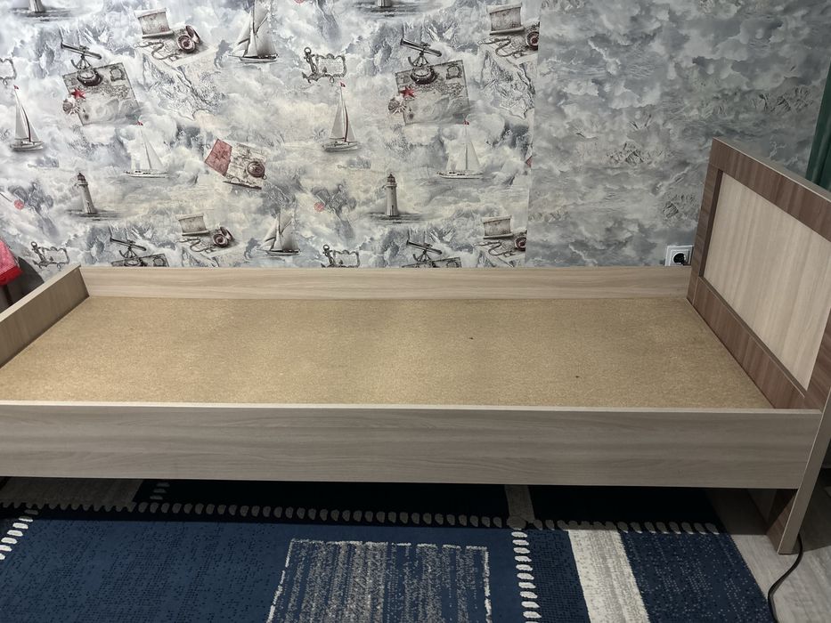 Кровать, 2 метра б/у