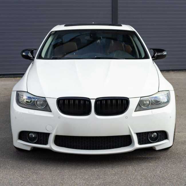 Grile Duble Nari Bara Fata M Style BMW E90 E91 Facelift LCI / F10 / F30 / E92, Negru Lucios