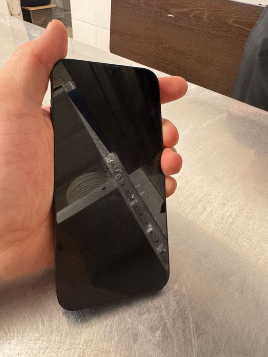 Продам Айфон 13 128гб