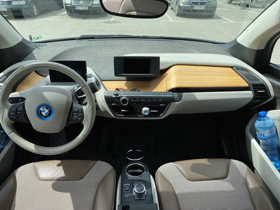 BMW i3 Електромобил