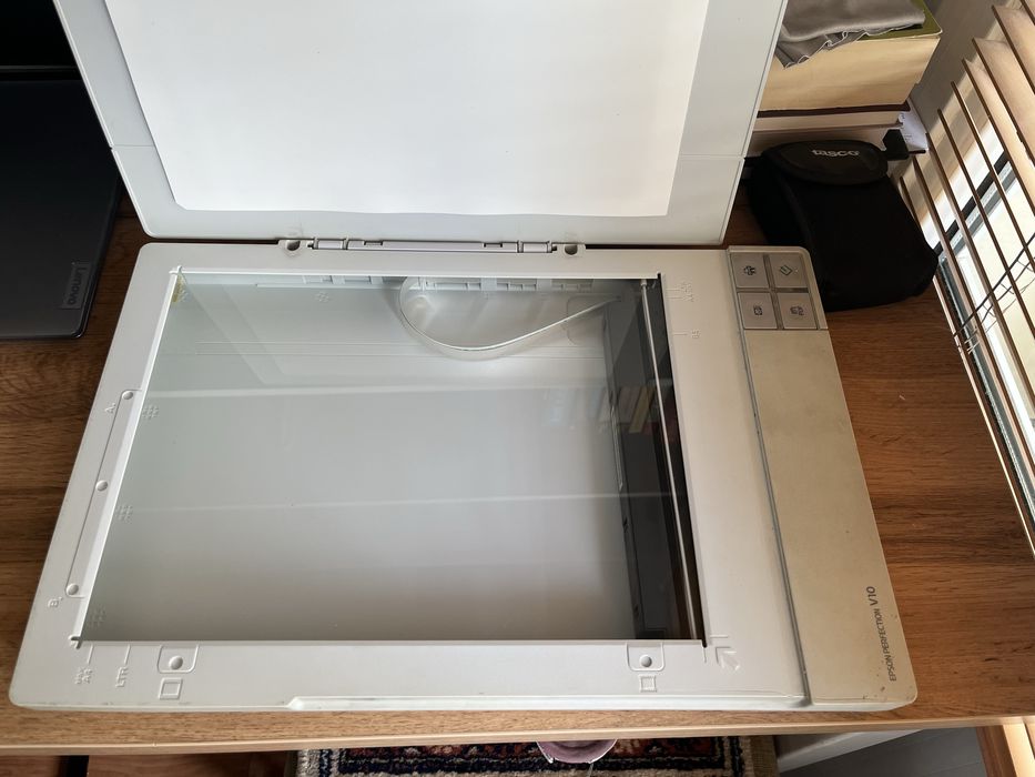 Сканер Epson v10