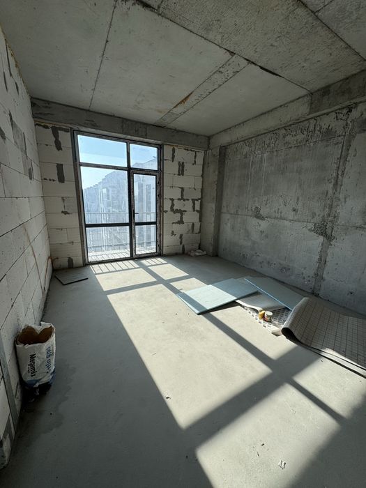 Imron buildingdan 3 xona qilingan uy sotaman