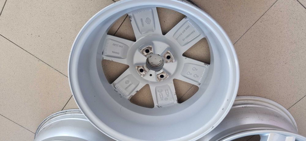 Оригинални джанти 16" Renault 4x100