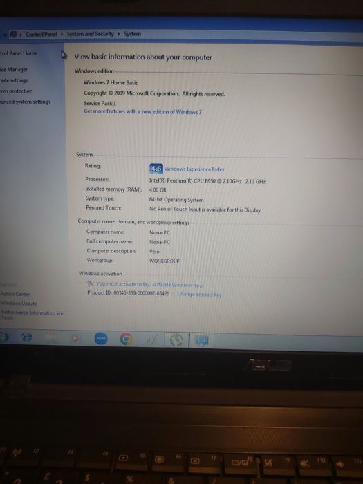 Leptop Asus cu încărcător