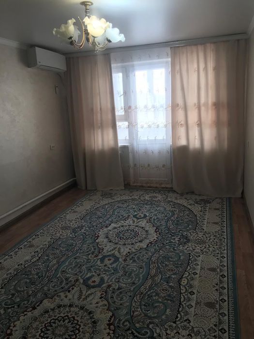 1 мкр 25 үй , 1 бөлме , орта 3 катар