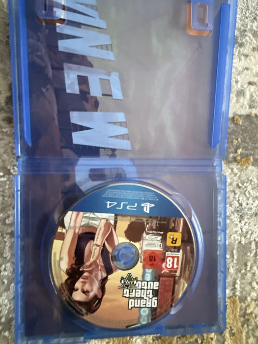 Игри за playstation 4 и 5, дисковете са в топ състояние.