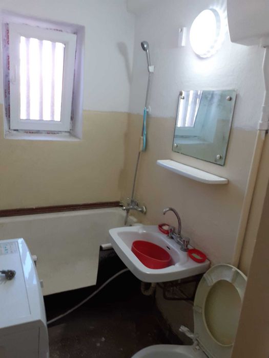 Apartament 2 camere central - Corabia, jud Olt
