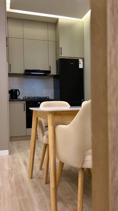 Продается 2 комнатная 50квМ ЖК Лабзак Шайхантохур