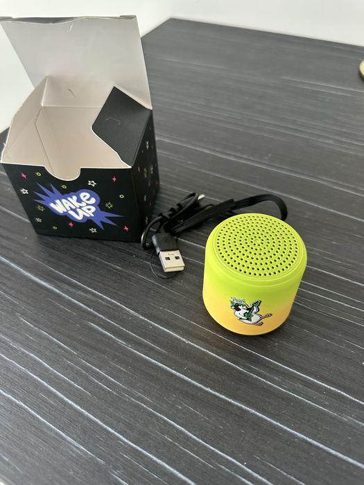 Портативная Bluetooth-колонка, новая
