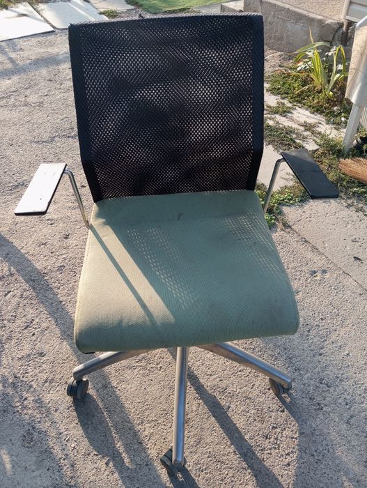 Продам кресло на колесах