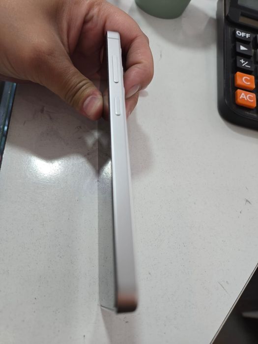 Продам s24 срочно