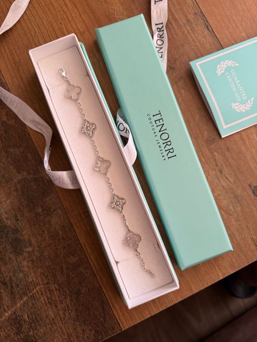 Сребърна гривна Tenorri модел на Van Cleef