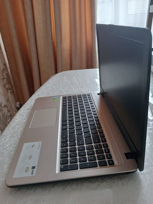 Продам ноутбук asus