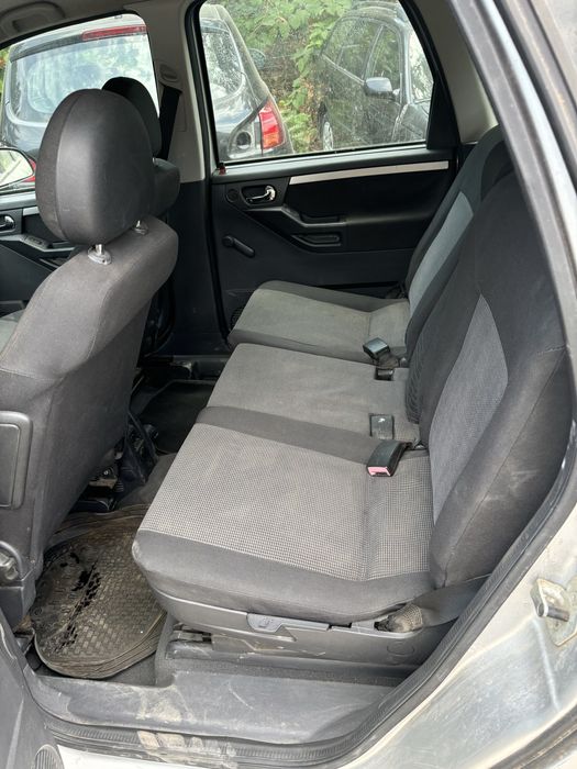 Опел мерива 1.7 дизел за части.