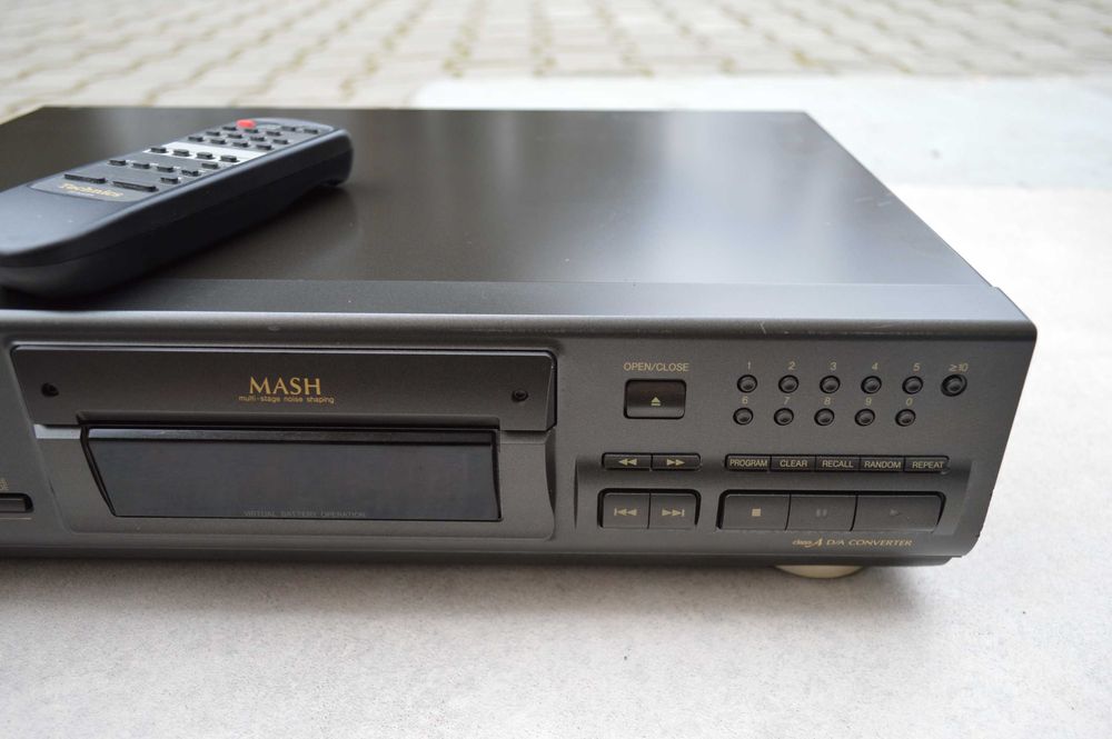 Cd player Technics SL-PS 770 D cu telecomanda