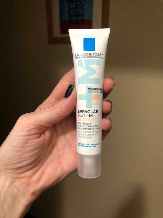 тониран крем за кожа с несъвършенства на Ла Рош Посе