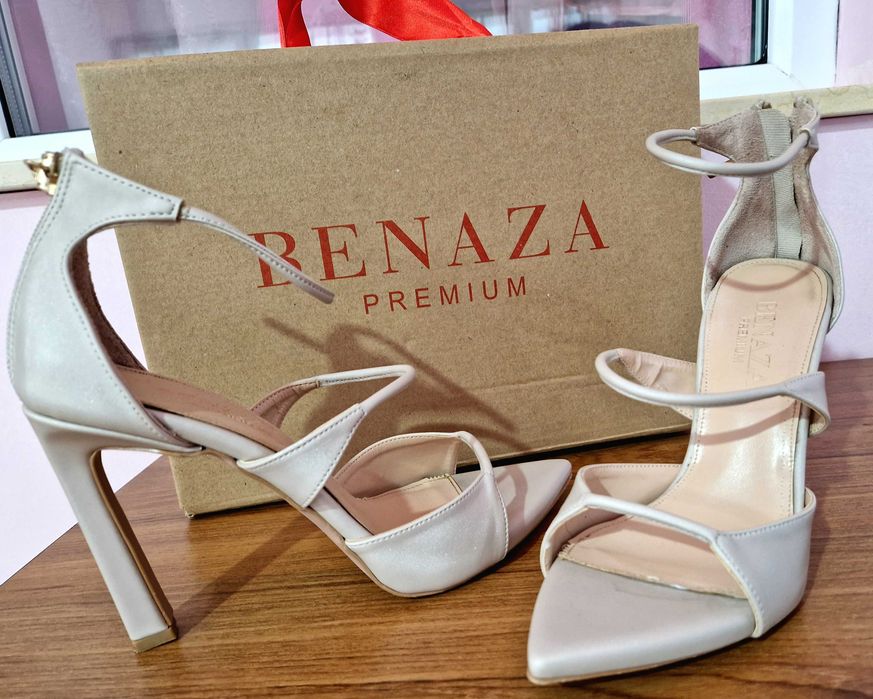 Sandale de satin cu barete si fermoar BENAZA.