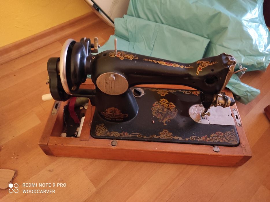 Ръчна шевна машина