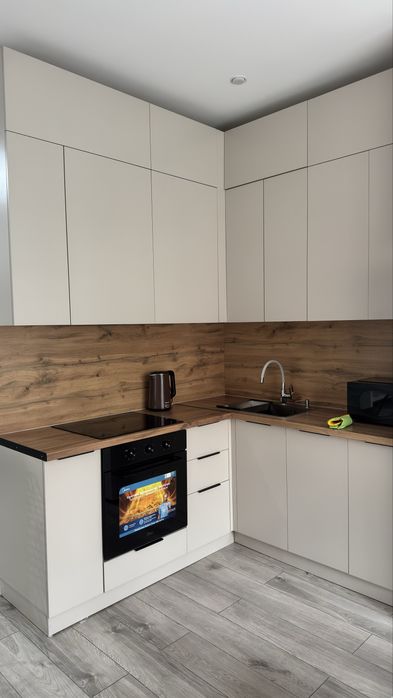 Квартира посуточно, на ночь Mega Park