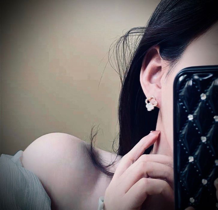 Обеци в стила на Van Cleef. Ван клиф