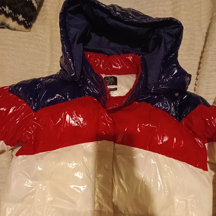 Geaca bomber groasa lăcuită fete