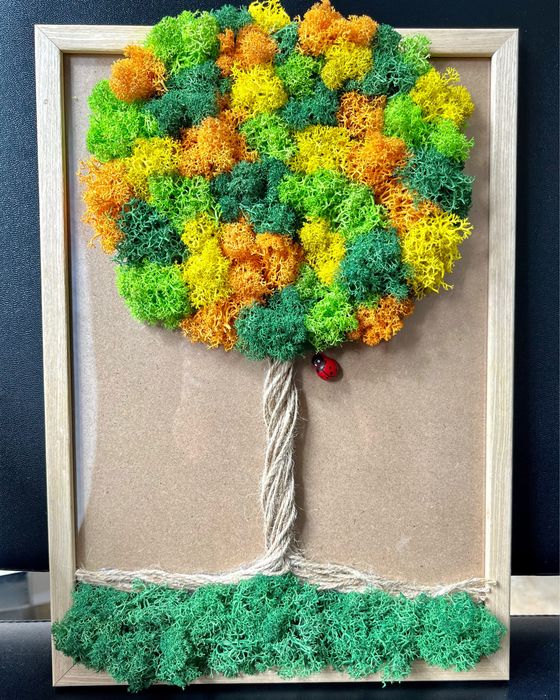 Дървото на живота със скандинавски мъх