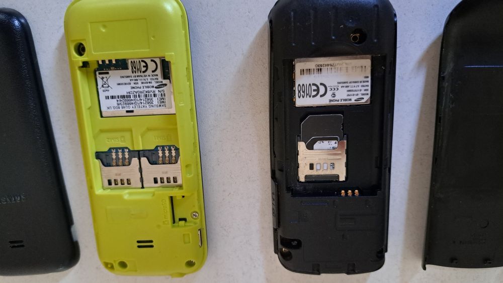 Сотовые телефоны