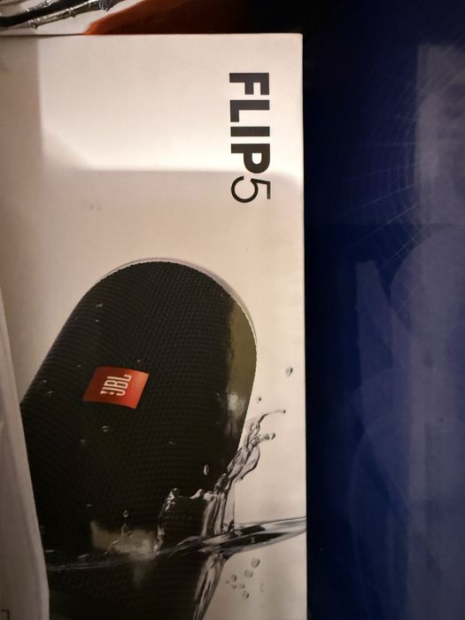 Безжична колонка JBL