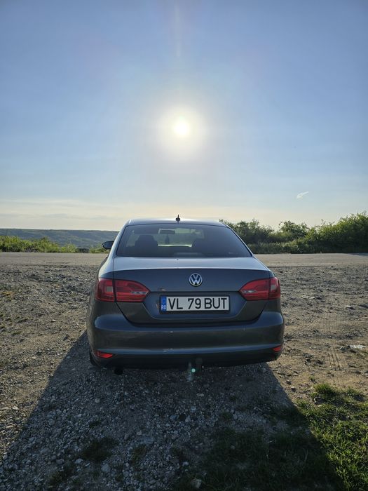 Volkswagen Jetta 1.6 tdi DSG