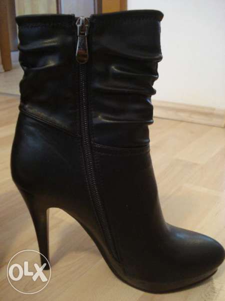елегантни боти черни