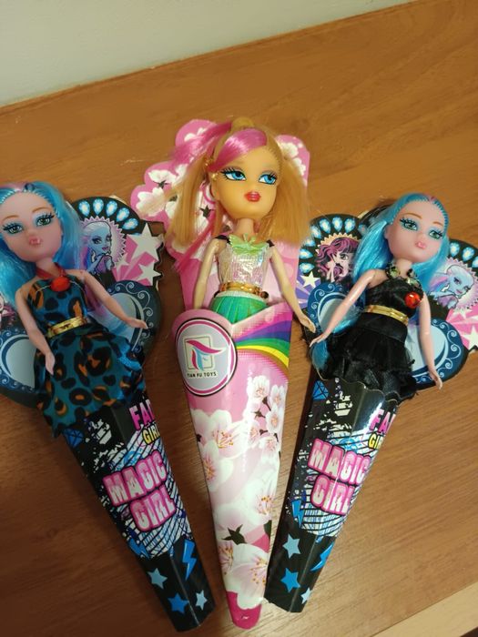 Продавам играчи за момиче и момче