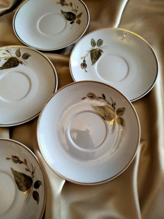 Блюдца  чайные фарфоровые,  советские