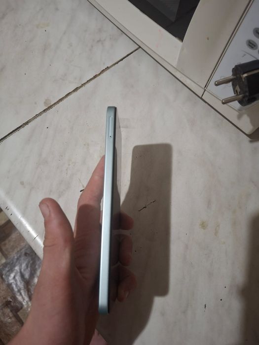 “Honor X5 Plus 256GB, идеал, срочно”