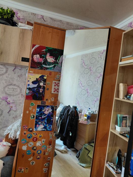 Продам Угловой шкаф