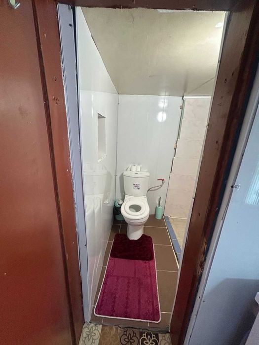 Двуетажна къща, с. Еленово