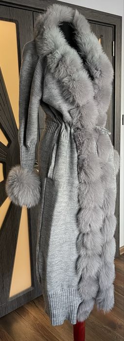 Палто жилетка с яка от лисица