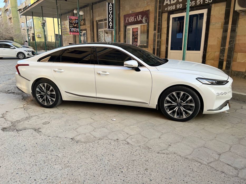 Киа К8 продам срочно