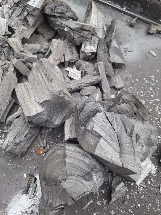 Приму древесный уголь