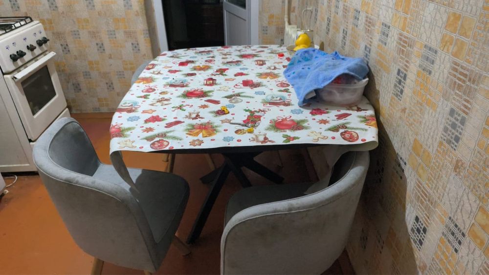 Стол стуля 4 стуля