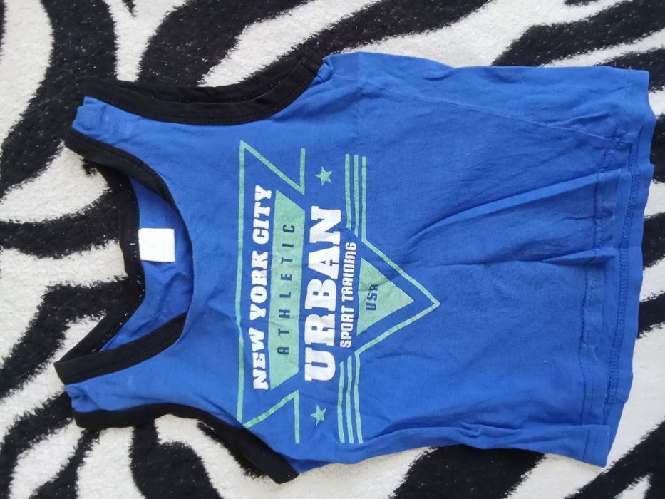 Отдам бесплатно вещи на мальчика