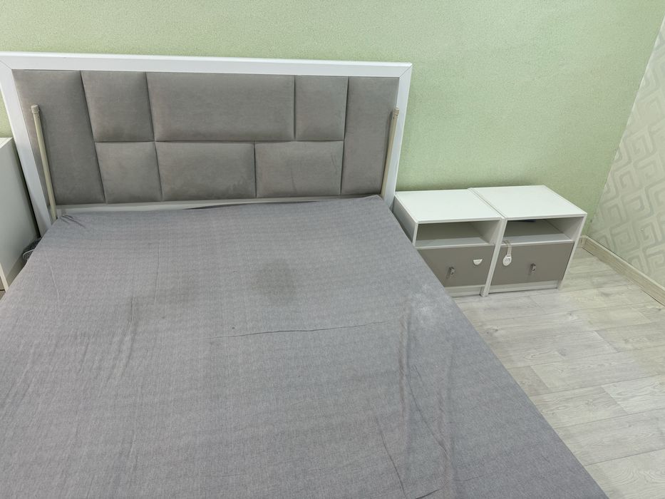 Спальный кровать